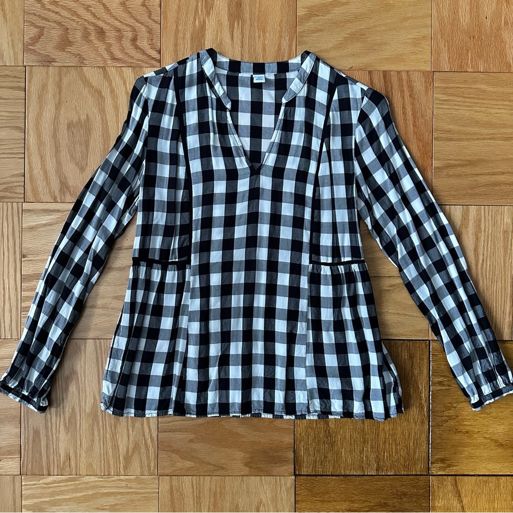 Old Navy Gingham Crochet Detail Top